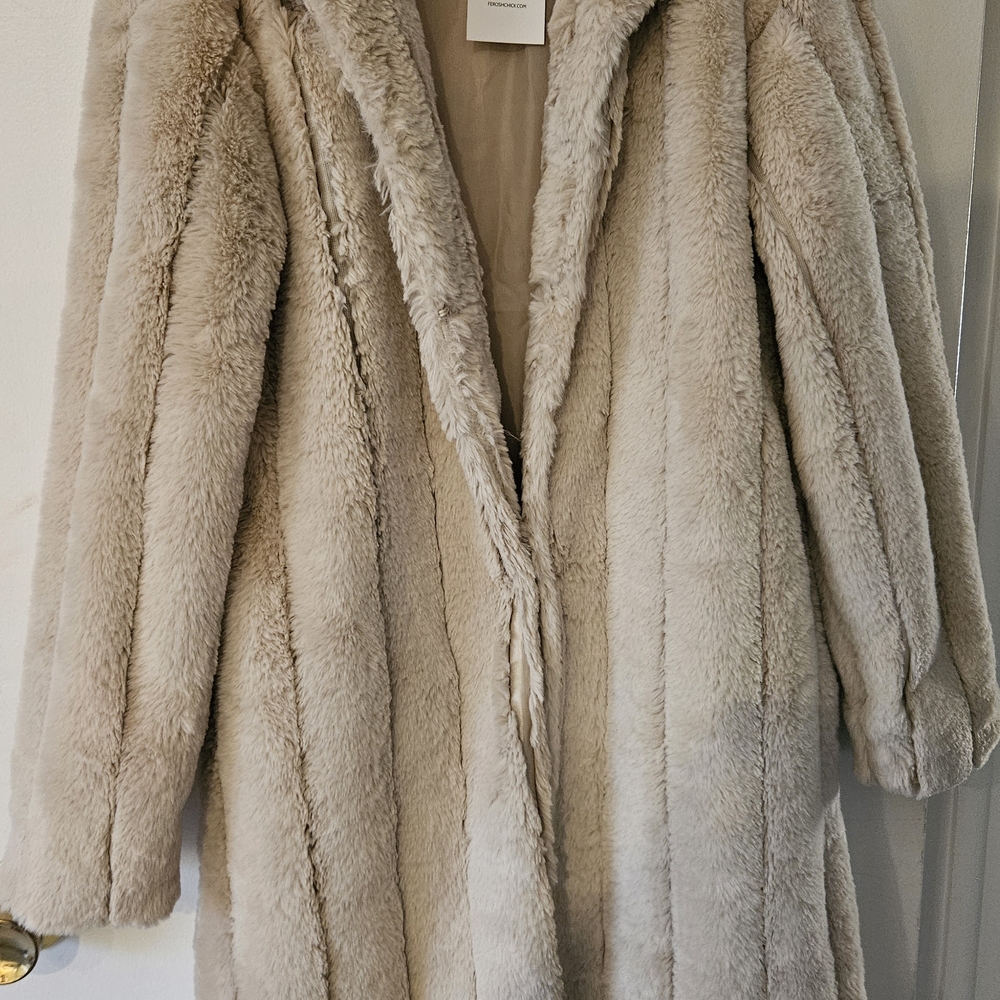 HYFVE Plush Cream Teddy Jacket